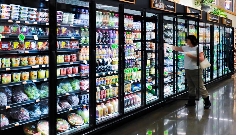 در بازار انواع مختلفی از یخچال و فریزر فروشگاهی وجود دارد.برای اطلاع از قیمت و خرید انواع یخچال و فریزر فروشگاهی به تجهیزات فروشگاهی پرشین صنعت آسیا در کرج